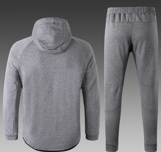 Survêtement homme gris pour l'automne et l'hiver