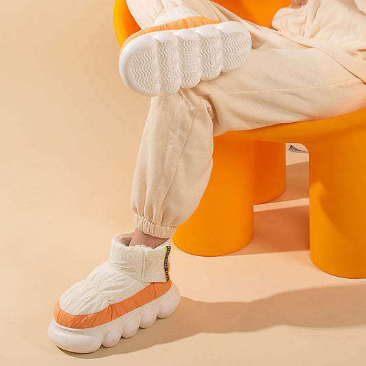 Bottines d'intérieur chaudes femme en blanc