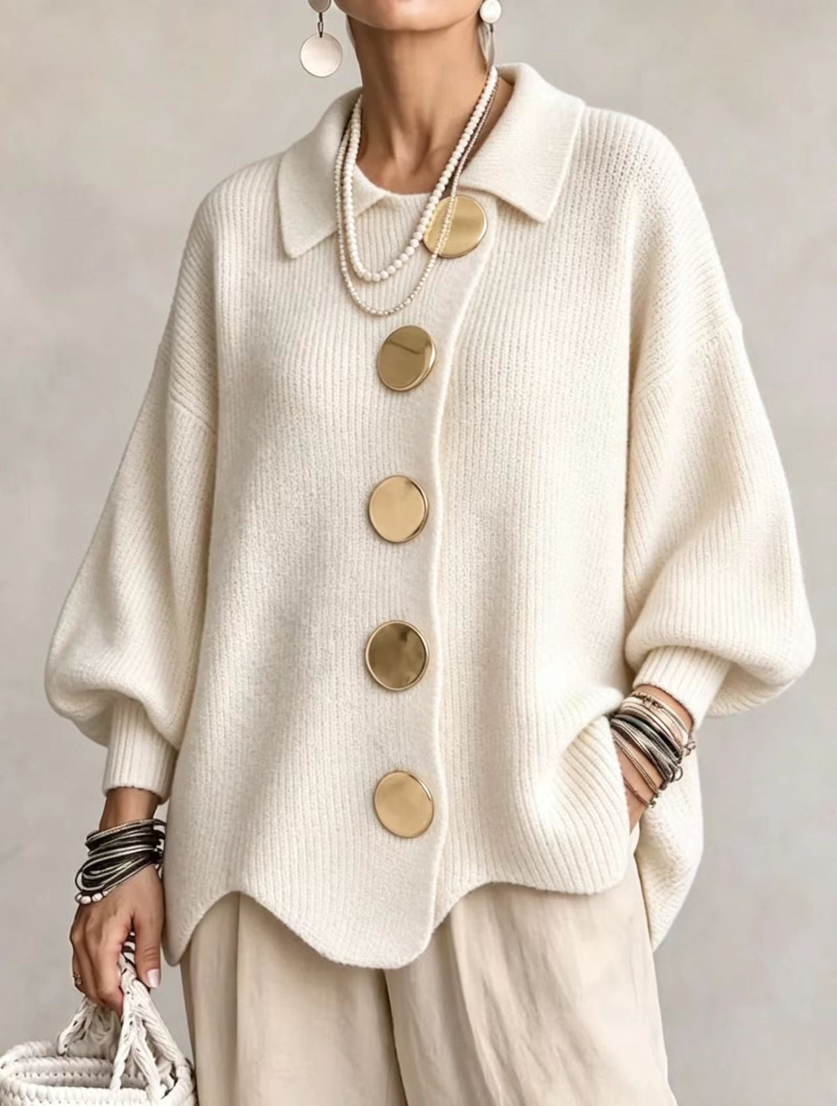 Cardigan oversize femme à col pointu et boutons dorés