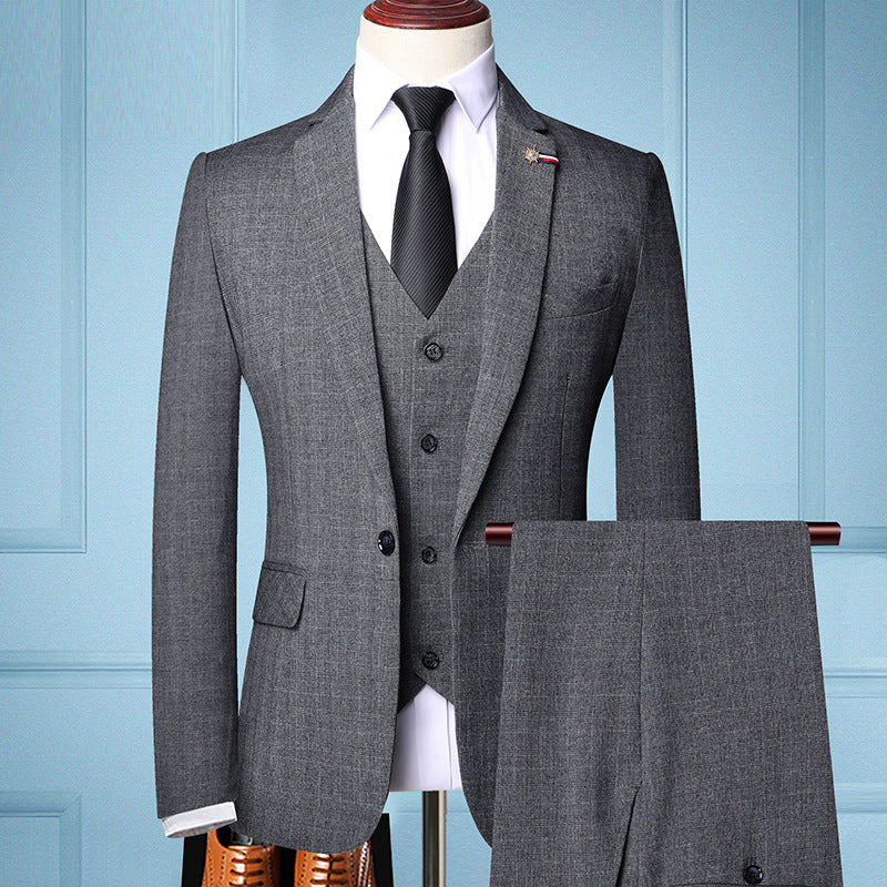 Costume 3 pièces homme avec veste, gilet et pantalon
