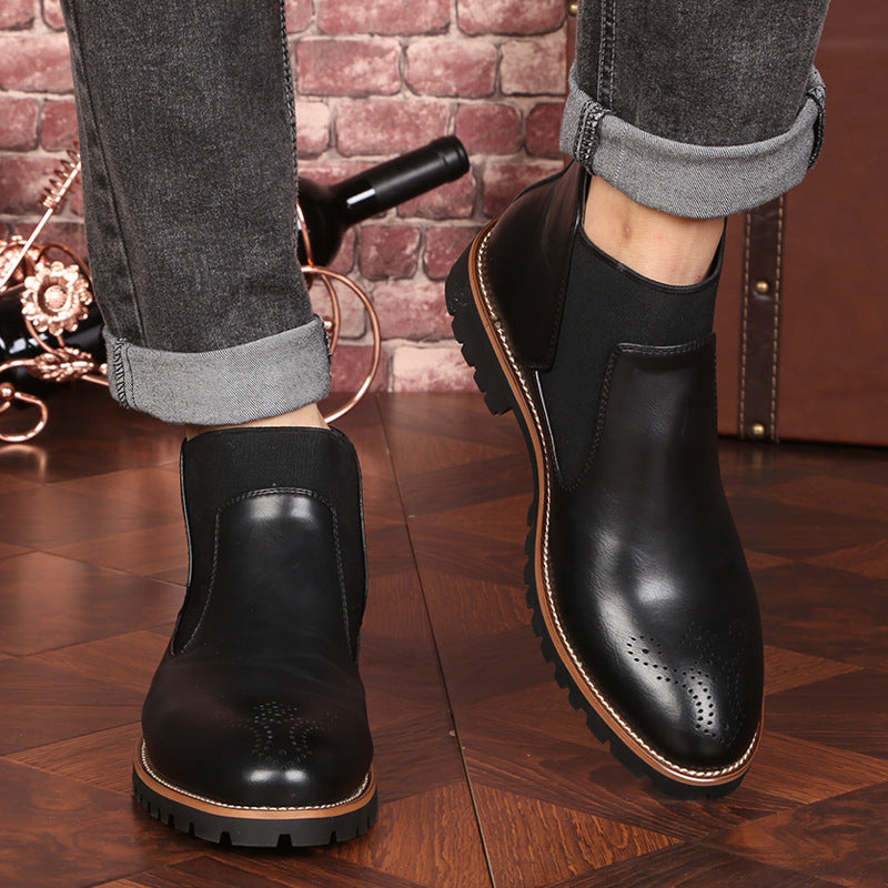 Bottes homme en cuir style Martin marron vue de profil