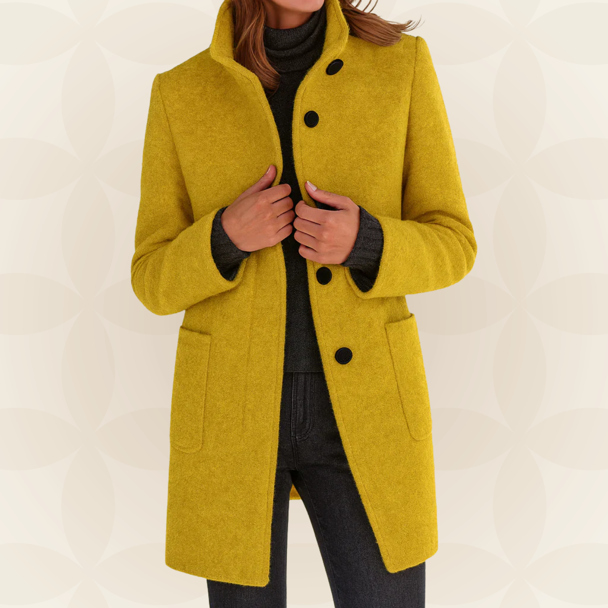 Manteau femme à col haut coupe droite boutonné