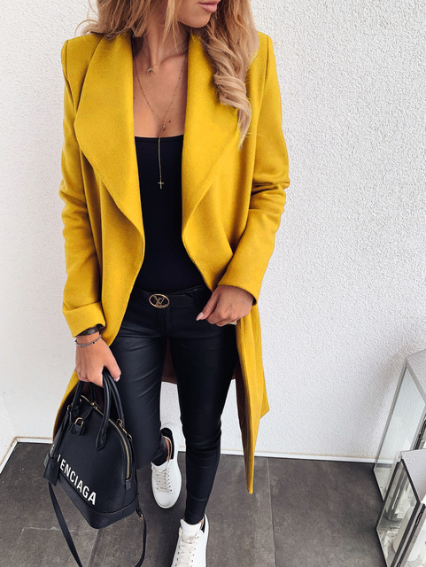 Manteau matelassé femme pour l'hiver, vue de face