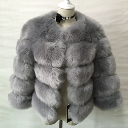 Manteau femme d'hiver court à effet fourrure bandes horizontales