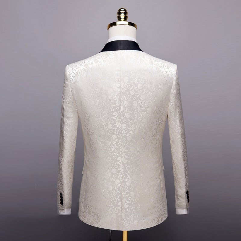 Costume homme pour mariage en bleu, noir, blanc et bordeaux