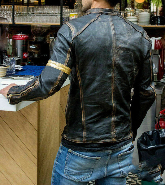 Veste motard homme punk zippée sans capuche sur fond neutre