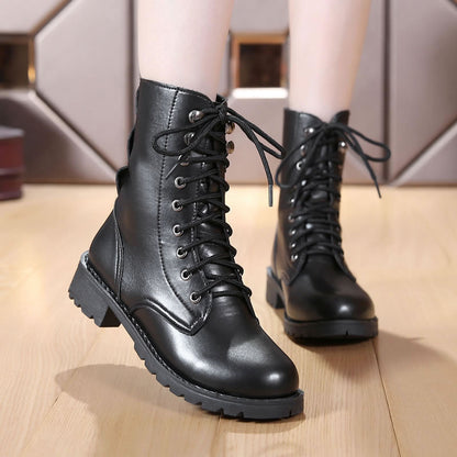 Bottes motard noires femme à lacets et rivets