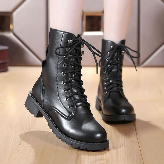 Bottes motard noires femme à lacets et rivets