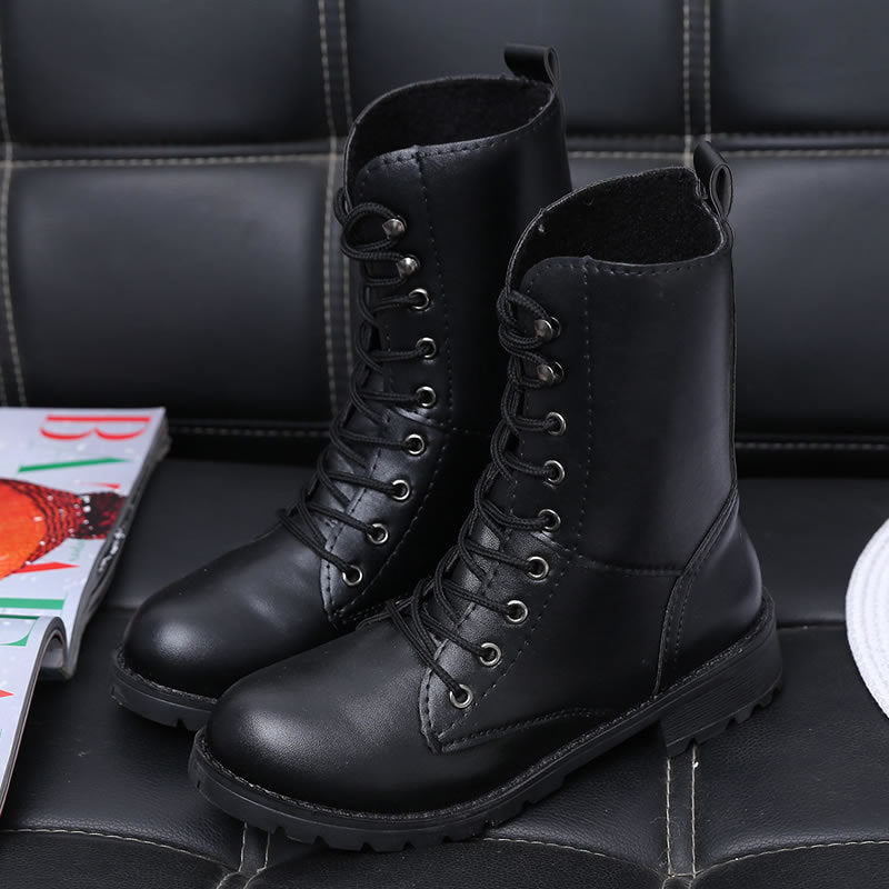 Bottes motard noires femme à lacets et rivets