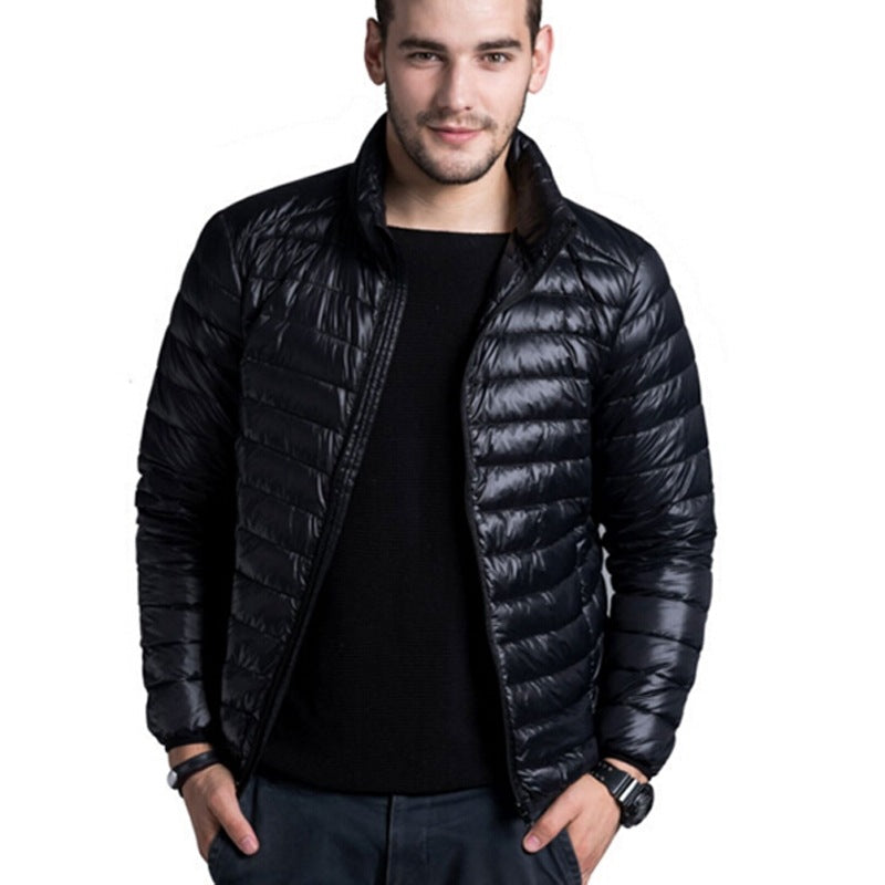 Doudoune homme courte à capuche bleu marine et noir