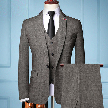 Costume 3 pièces homme avec veste, gilet et pantalon