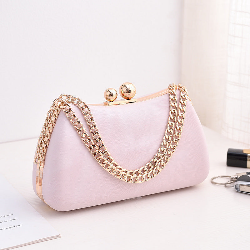 Sac bandoulière à chaîne argenté pour femme en soirée