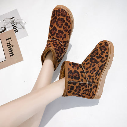 Bottes d'hiver femme à fourrure synthétique vue de profil