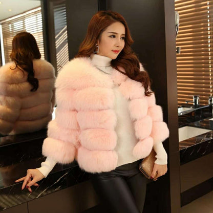 Manteau femme d'hiver court à effet fourrure bandes horizontales