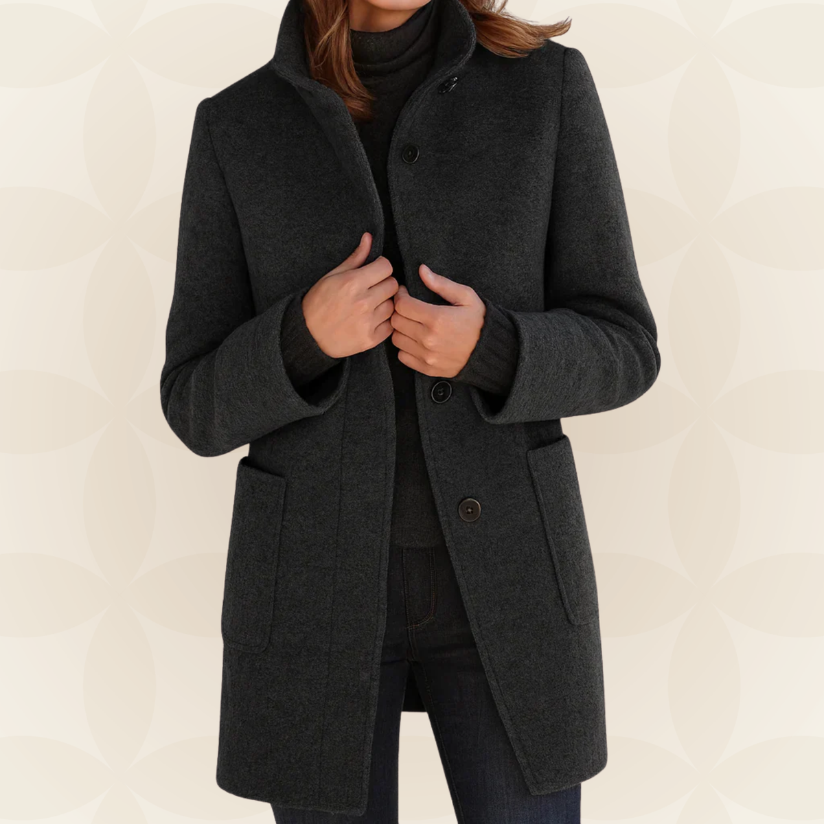 Manteau femme à col haut coupe droite boutonné