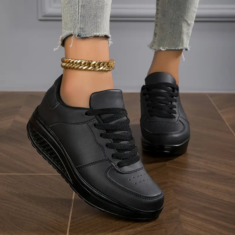 Baskets compensées à lacets pour femme, vue de profil