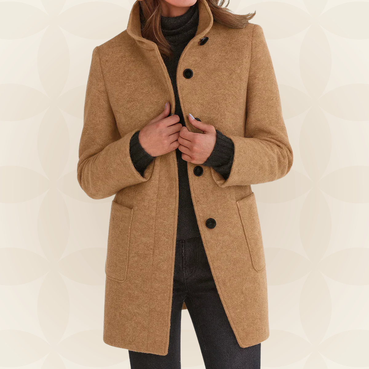Manteau femme à col haut coupe droite boutonné