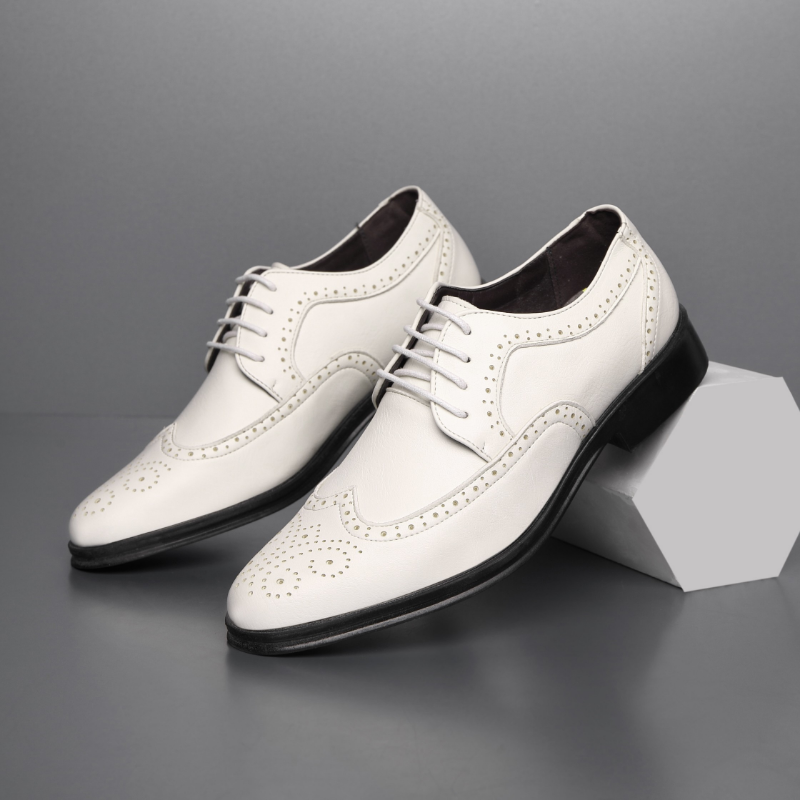 Chaussures habillées en cuir homme au motif ciselé