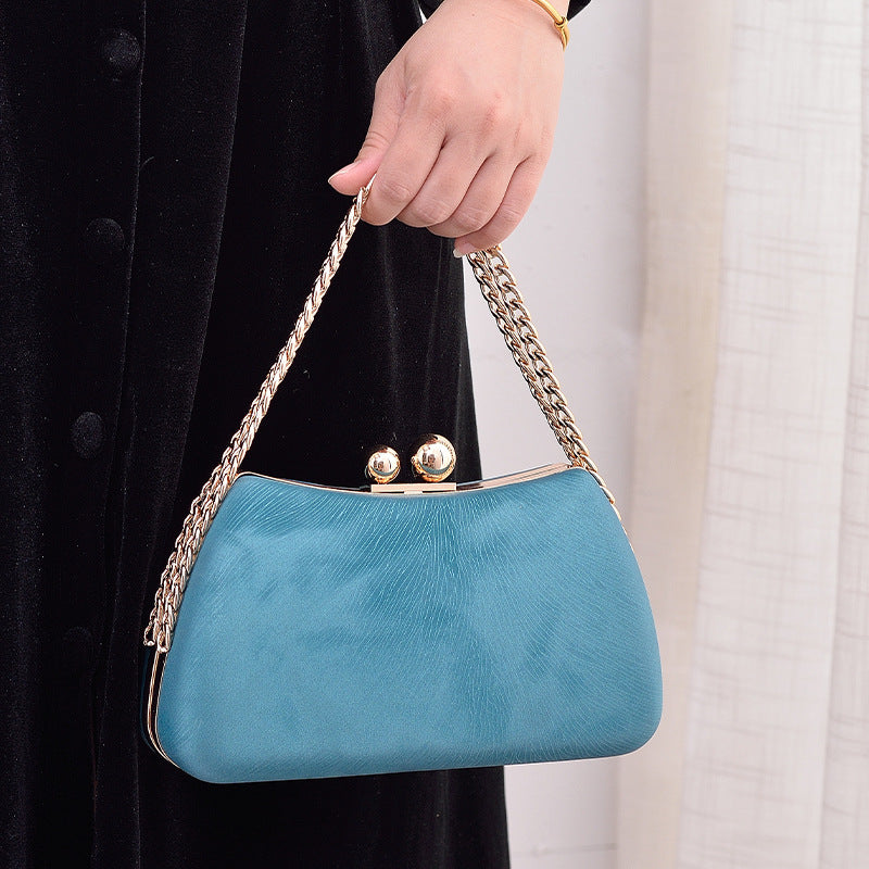 Sac bandoulière à chaîne argenté pour femme en soirée