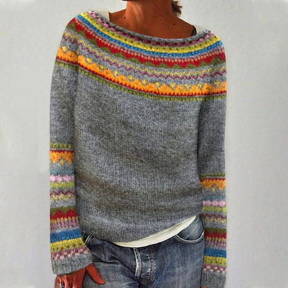 Femme portant un pull vintage à coupe ample