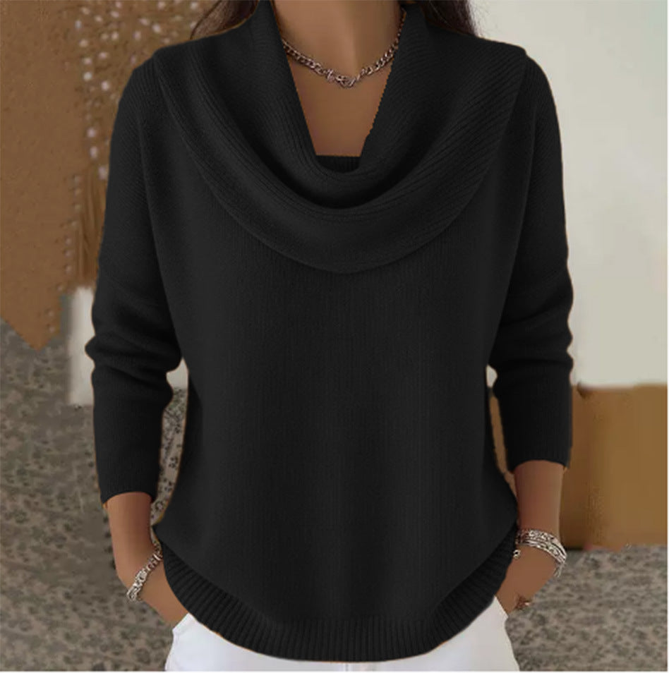 Femme en pull col cowl à manches longues