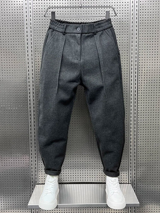 Pantalon à plis homme à coupe droite, vue de face
