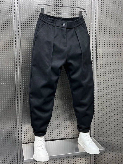 Pantalon à plis homme à coupe droite, vue de face