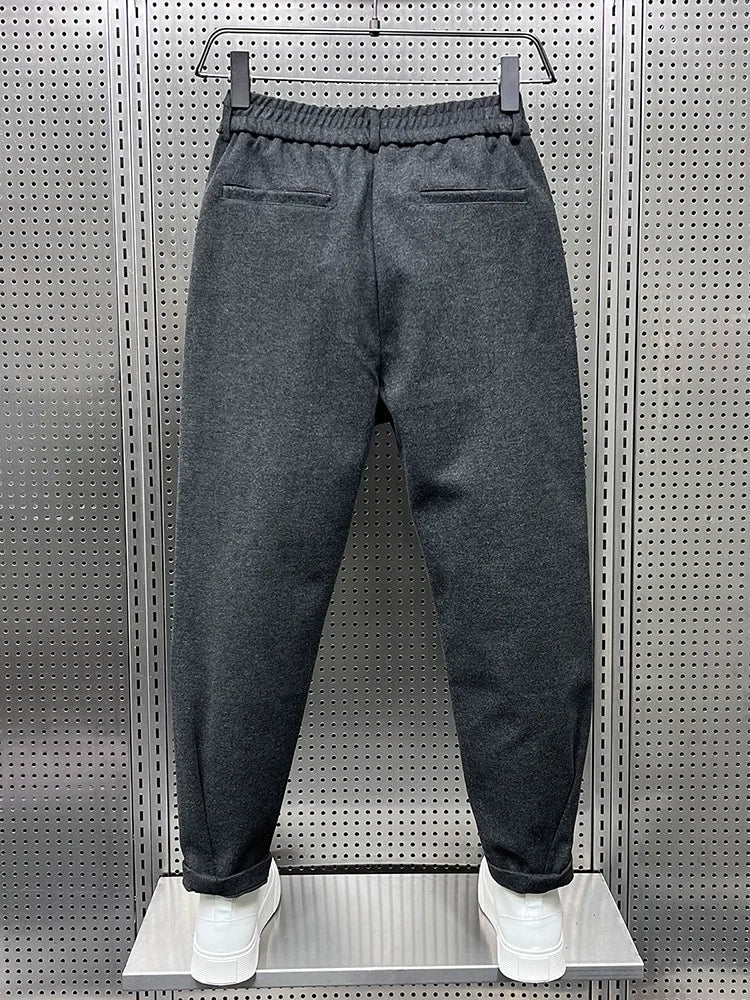 Pantalon à plis homme à coupe droite, vue de face
