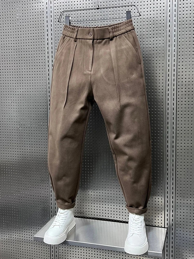 Pantalon à plis homme à coupe droite, vue de face