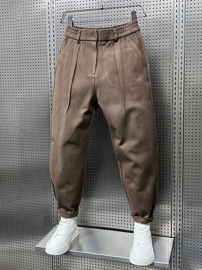 Pantalon à plis homme à coupe droite, vue de face