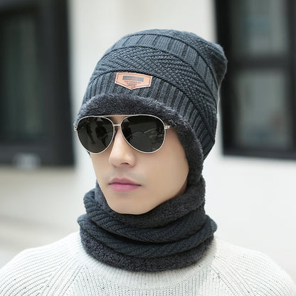 Bonnet d'hiver femme doublé polaire avec écharpe assortie