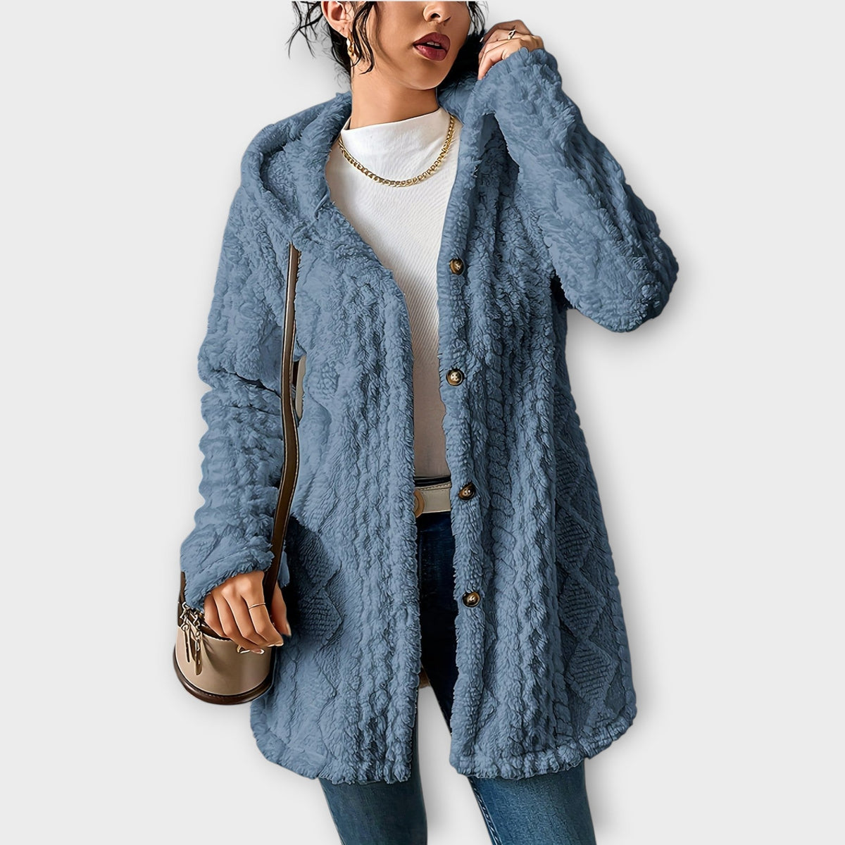 Femme en veste à capuche texturée d’hiver coupe décontractée