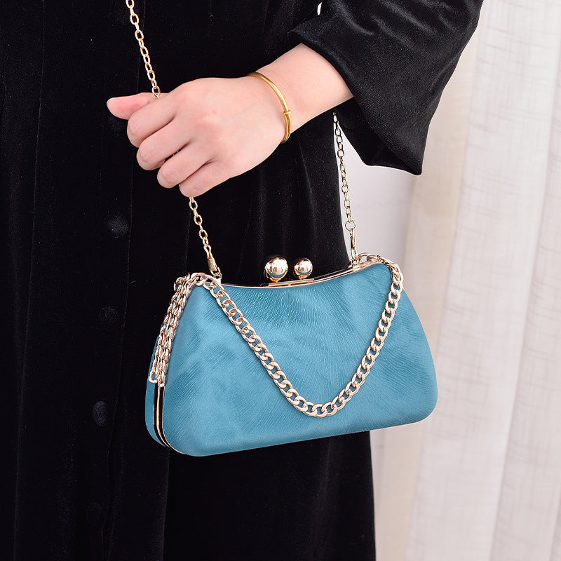 Sac bandoulière à chaîne argenté pour femme en soirée