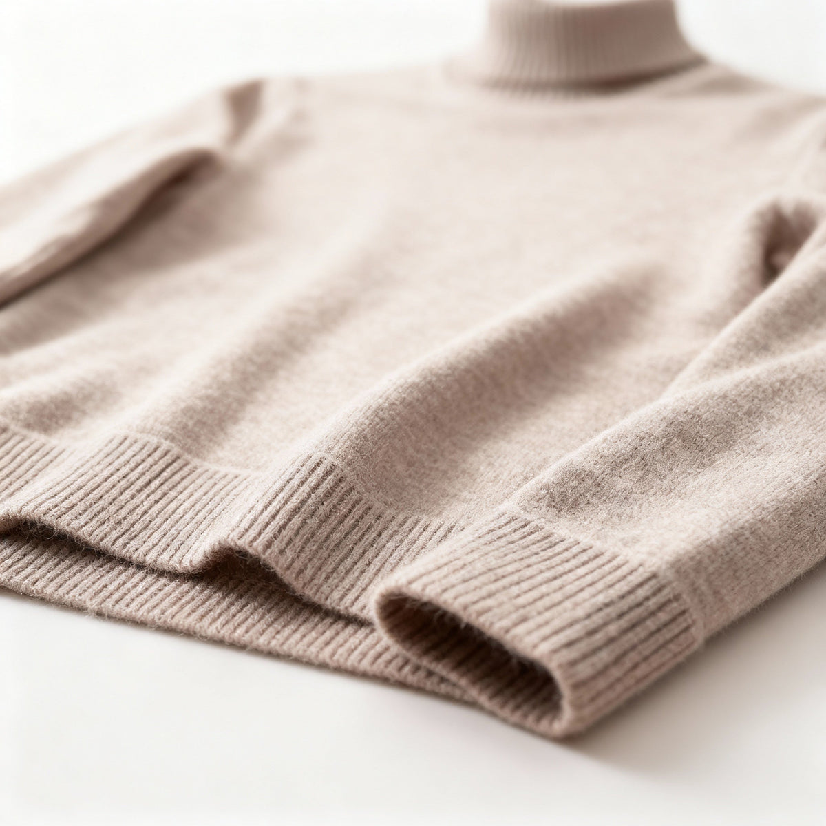 Pull homme à col roulé en maille